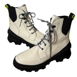 Sorel 9.5 Brex Ivory Lace Up Waterproof Chunky Heel Gorpcore Hiking Boot Outdoor